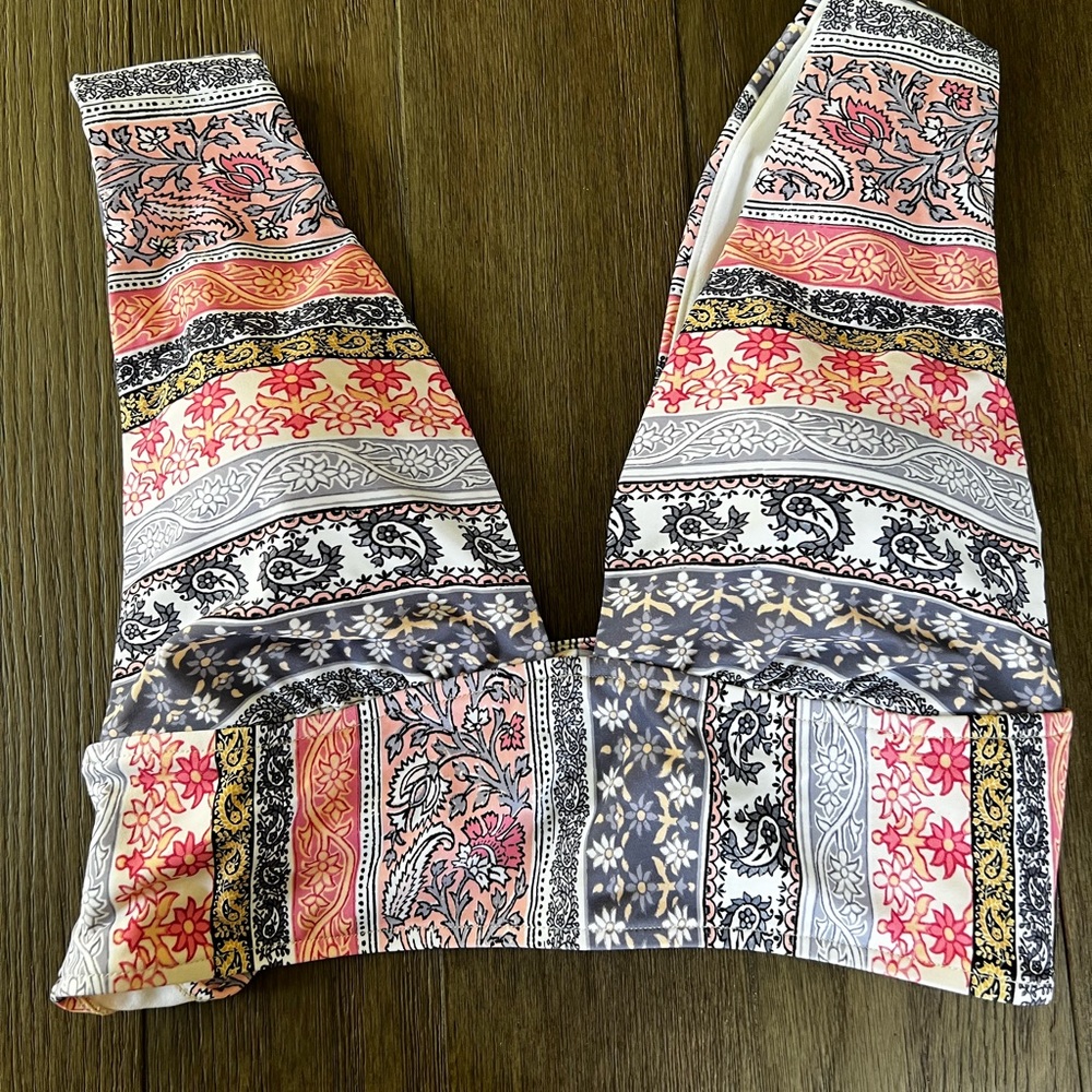 Fashionable Bikini Top- size XL